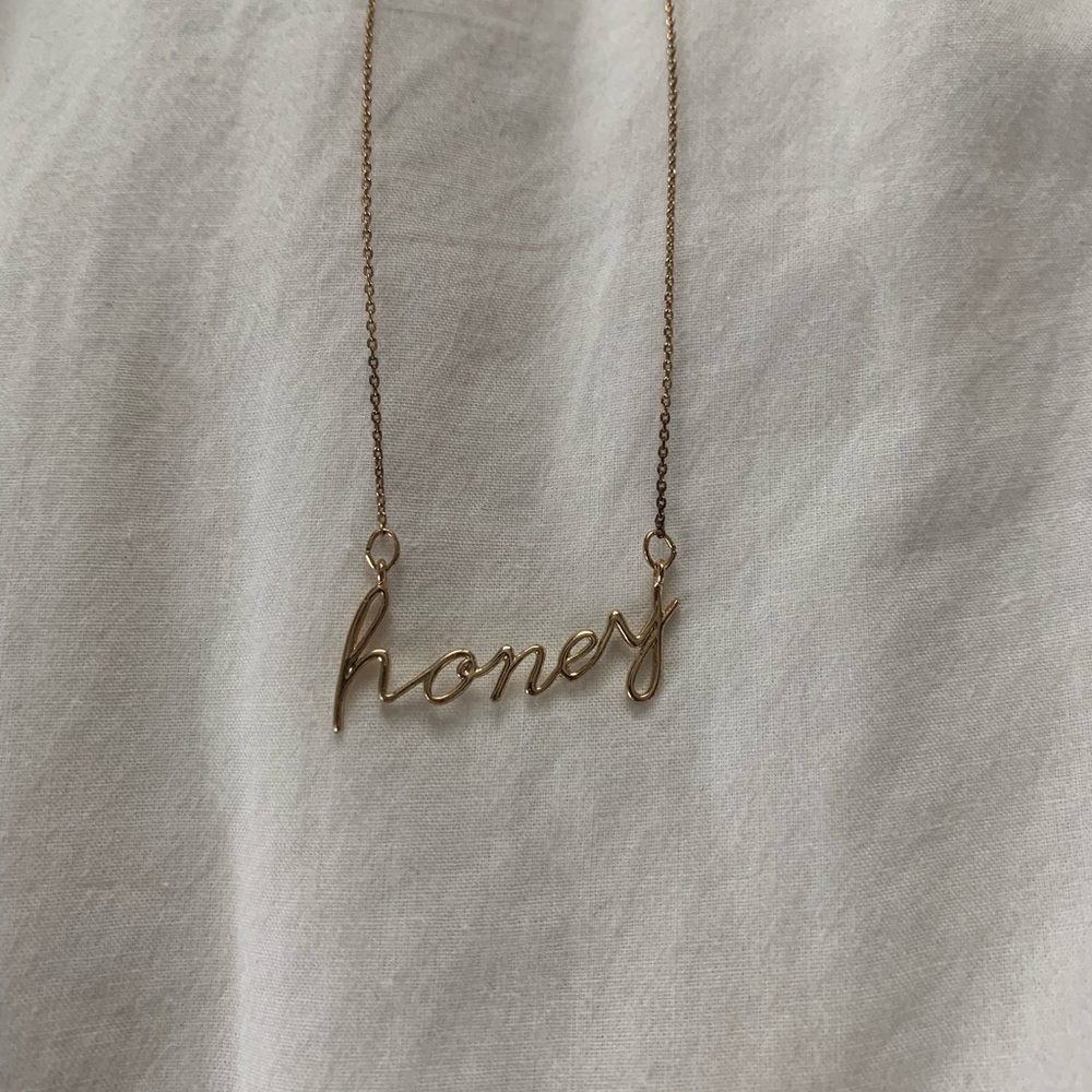 • honey Necklace •